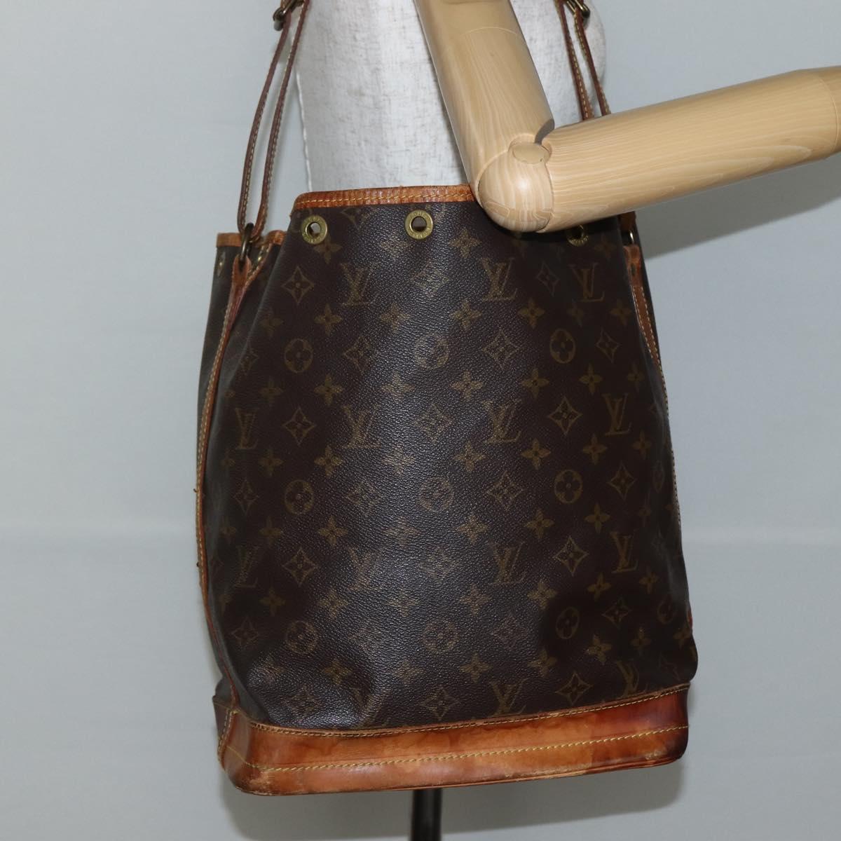 LOUIS VUITTON Monogram Noe Shoulder Bag M42224 LV Auth BA5985