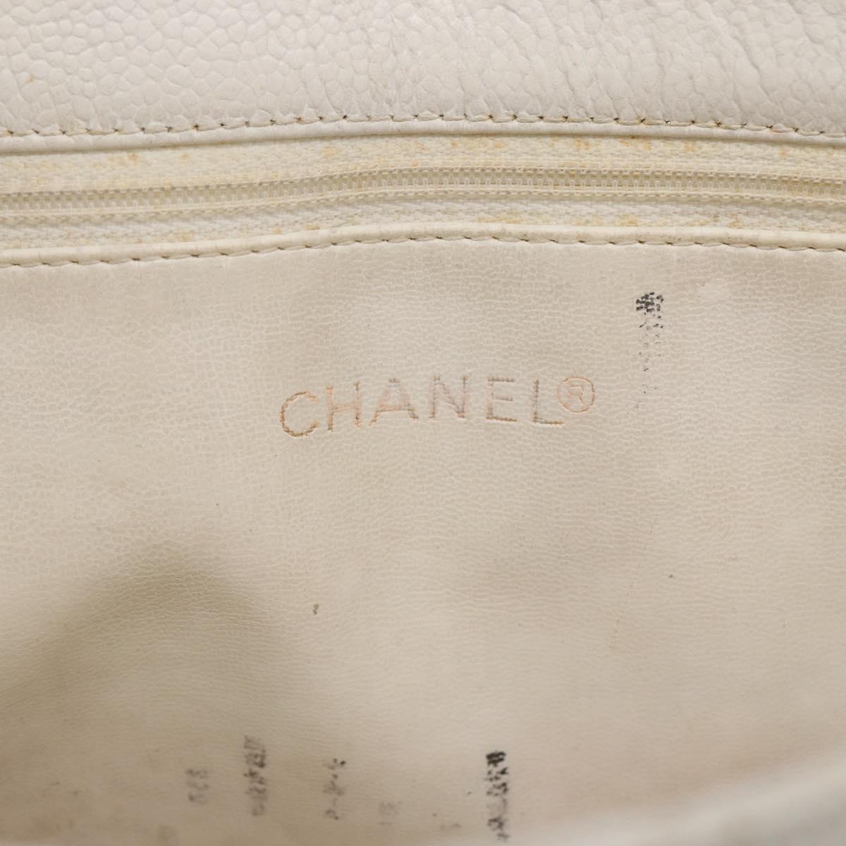 CHANEL Chain Shoulder Bag Caviar Skin White Silver CC Auth BA6376