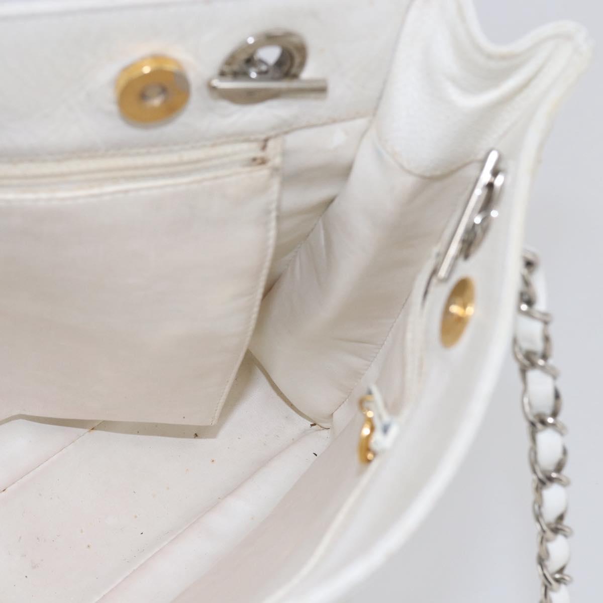 CHANEL Chain Shoulder Bag Caviar Skin White Silver CC Auth BA6376