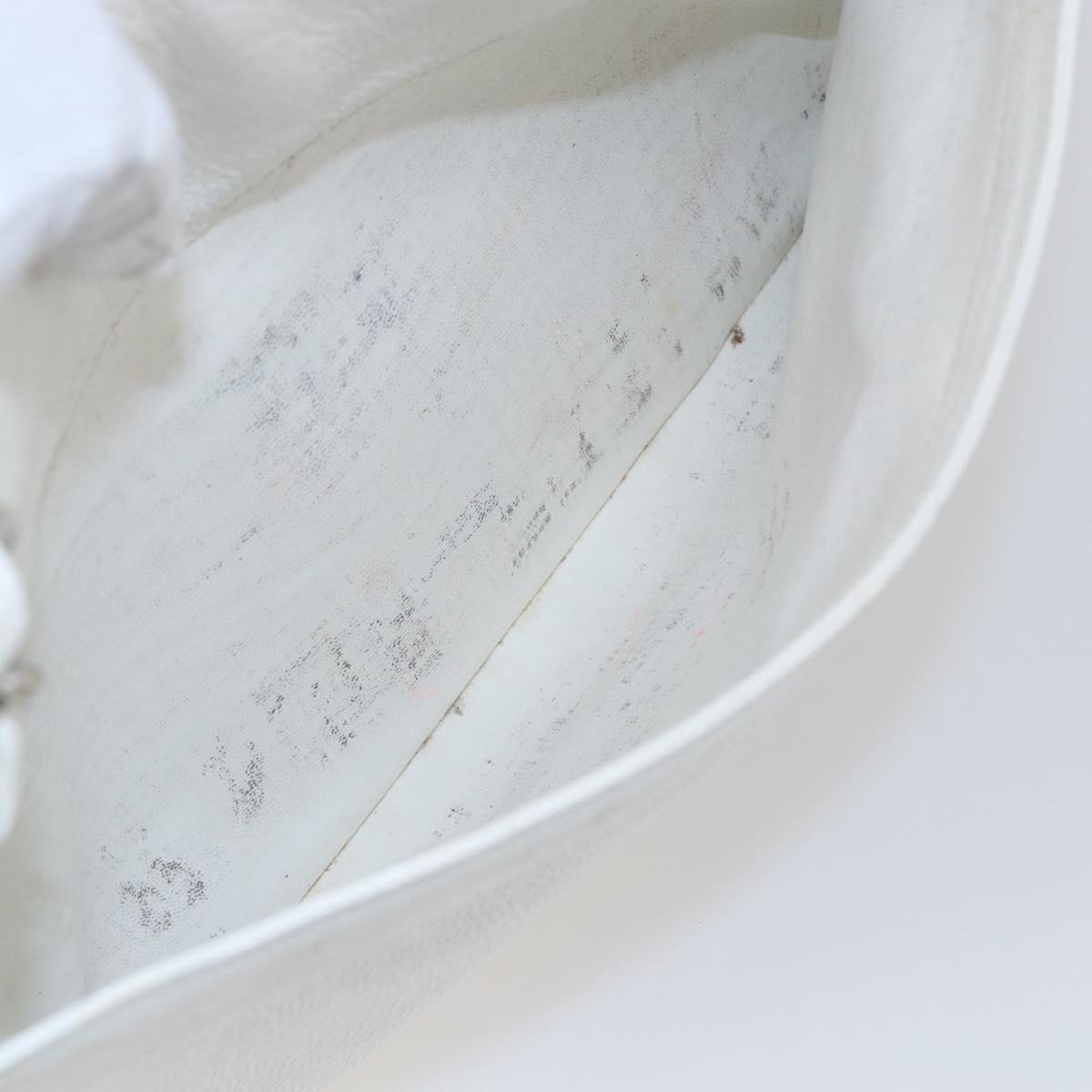 CHANEL Chain Shoulder Bag Caviar Skin White Silver CC Auth BA6376