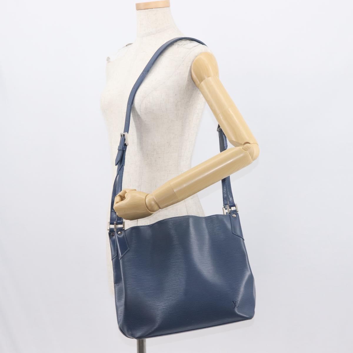 LOUIS VUITTON Epi Mandala MM Shoulder Bag Myrtille M5889G LV Auth BA6696