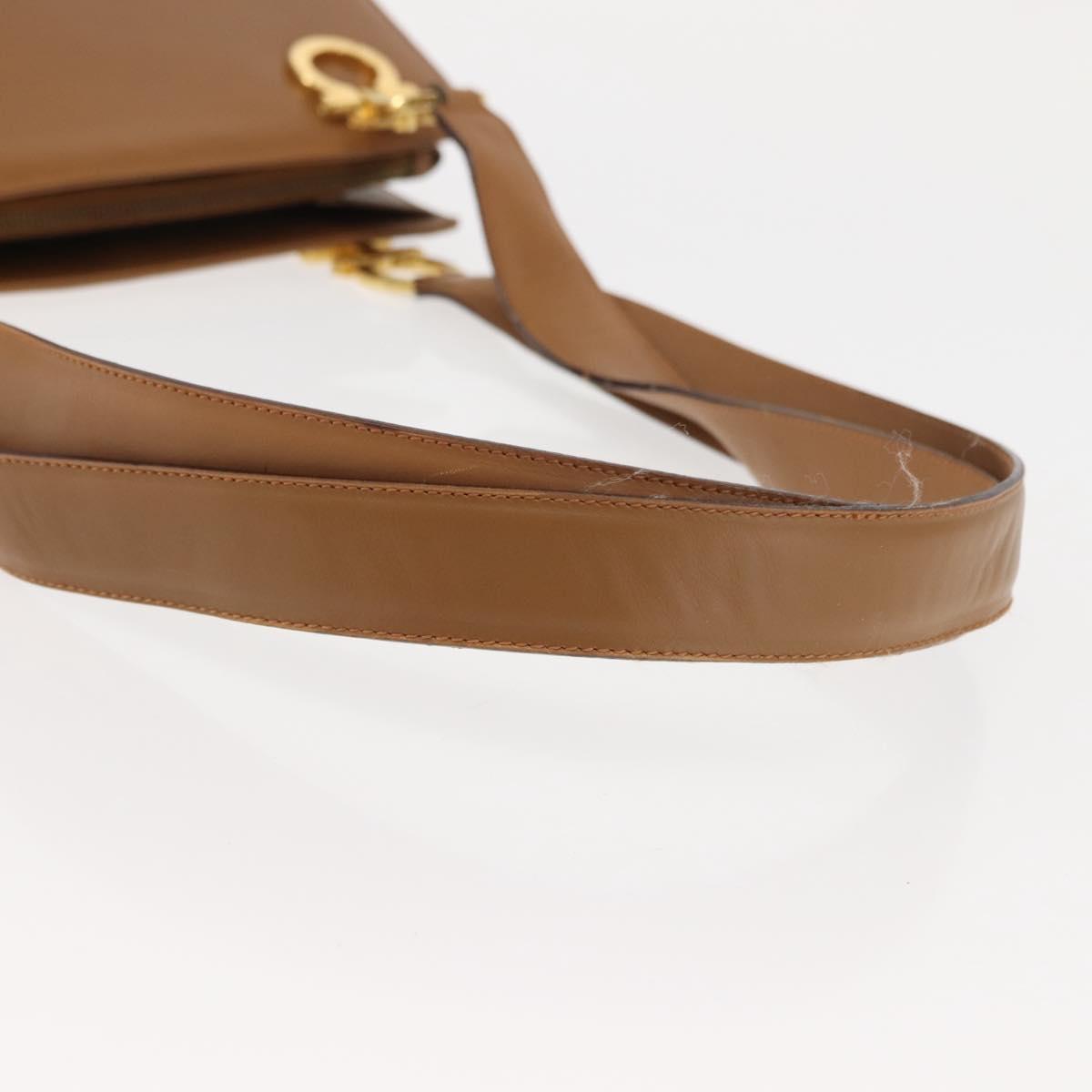 Salvatore Ferragamo Gancini Shoulder Bag Leather Beige Auth BA6798