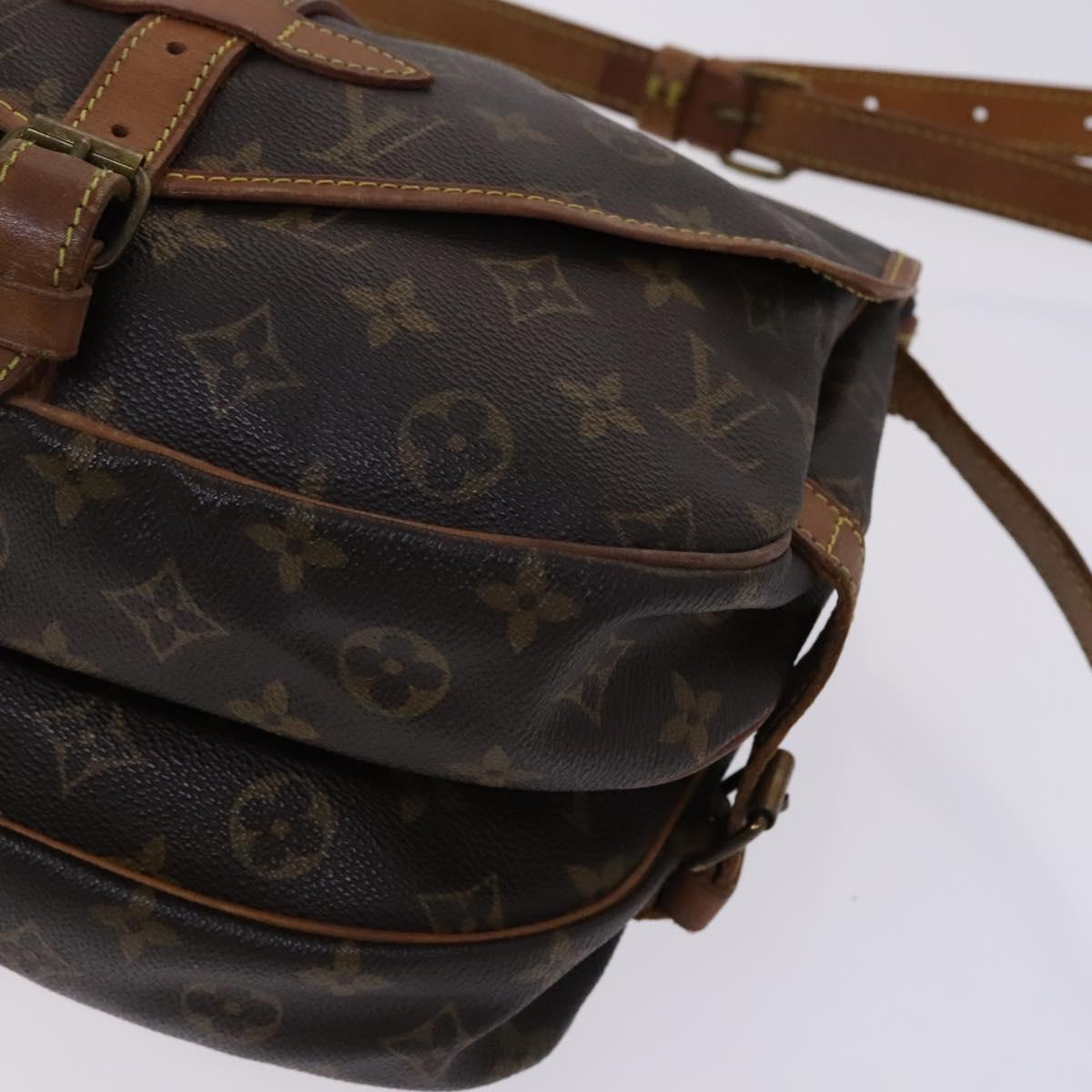 LOUIS VUITTON Monogram Saumur 30 Shoulder Bag M42256 LV Auth BA680