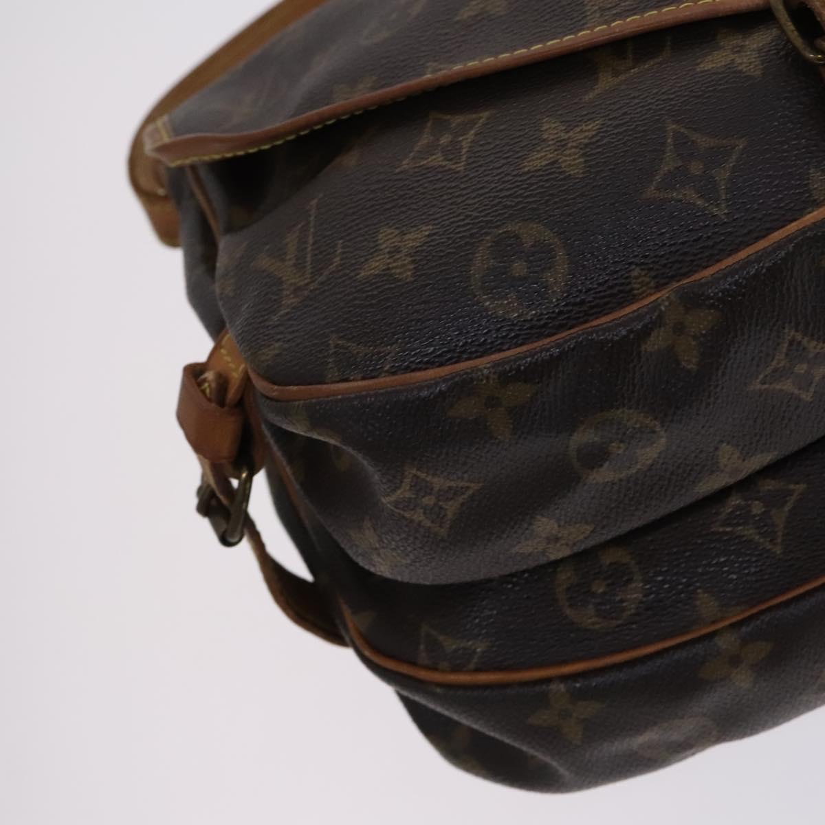 LOUIS VUITTON Monogram Saumur 30 Shoulder Bag M42256 LV Auth BA680