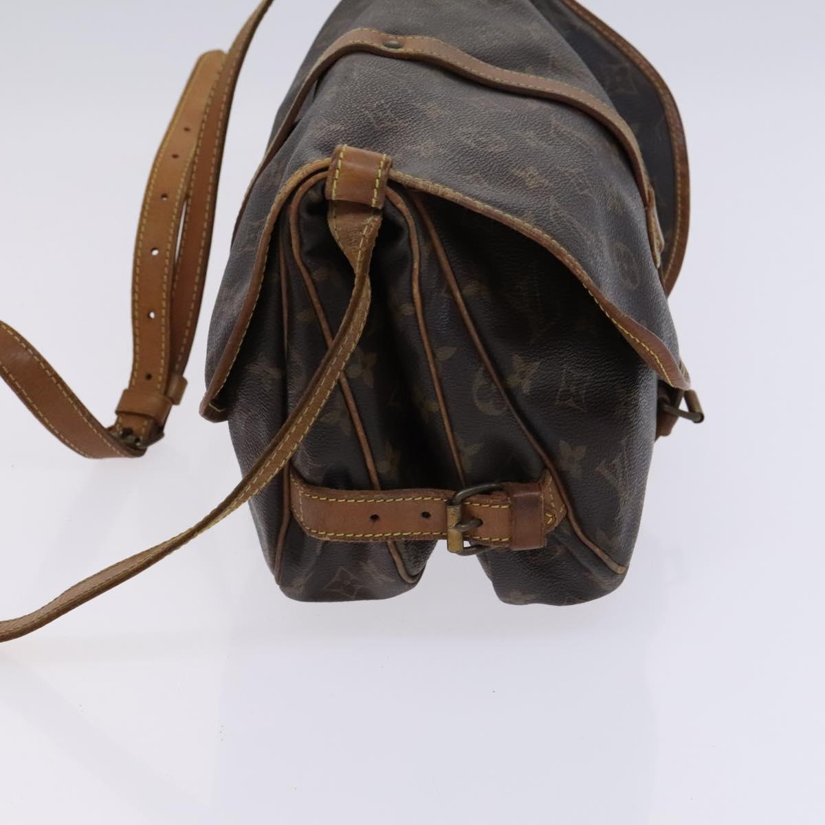 LOUIS VUITTON Monogram Saumur 30 Shoulder Bag M42256 LV Auth BA680