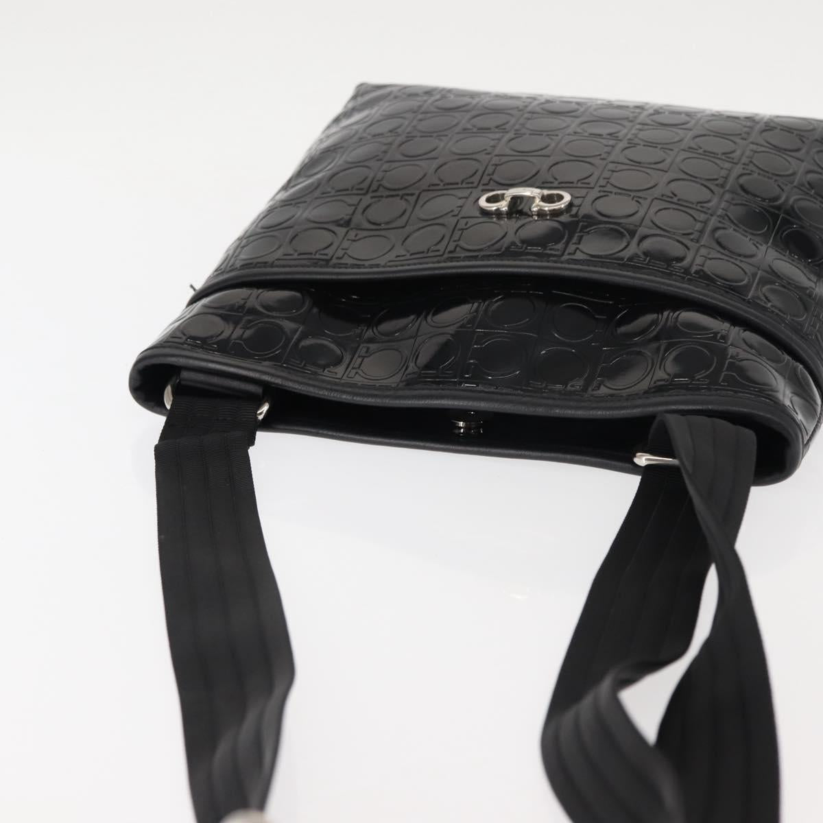 Salvatore Ferragamo Gancini Shoulder Bag Enamel Black Auth BA6810