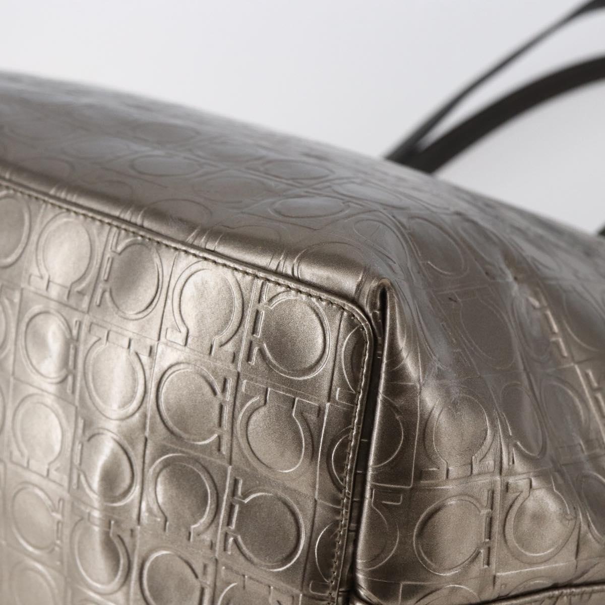 Salvatore Ferragamo Gancini Tote Bag Enamel Gold Auth BA6811