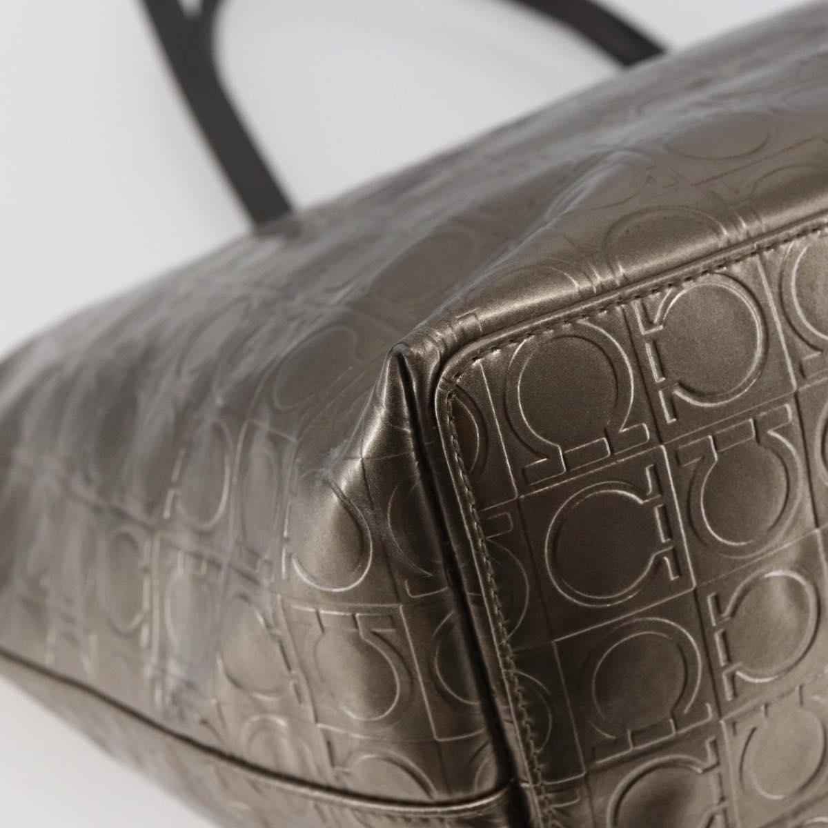 Salvatore Ferragamo Gancini Tote Bag Enamel Gold Auth BA6811