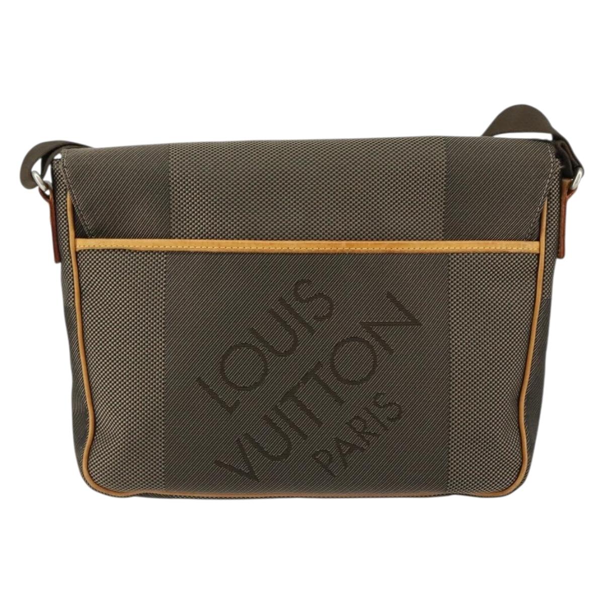 LOUIS VUITTON Damier Geant Petite Message Shoulder Bag Tail M93617 Auth BA7006