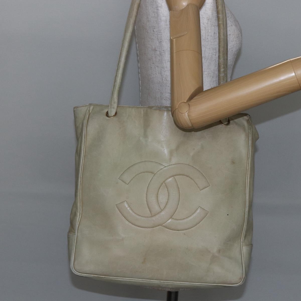 CHANEL Shoulder Bag Leather Beige Gold CC Auth BA7146