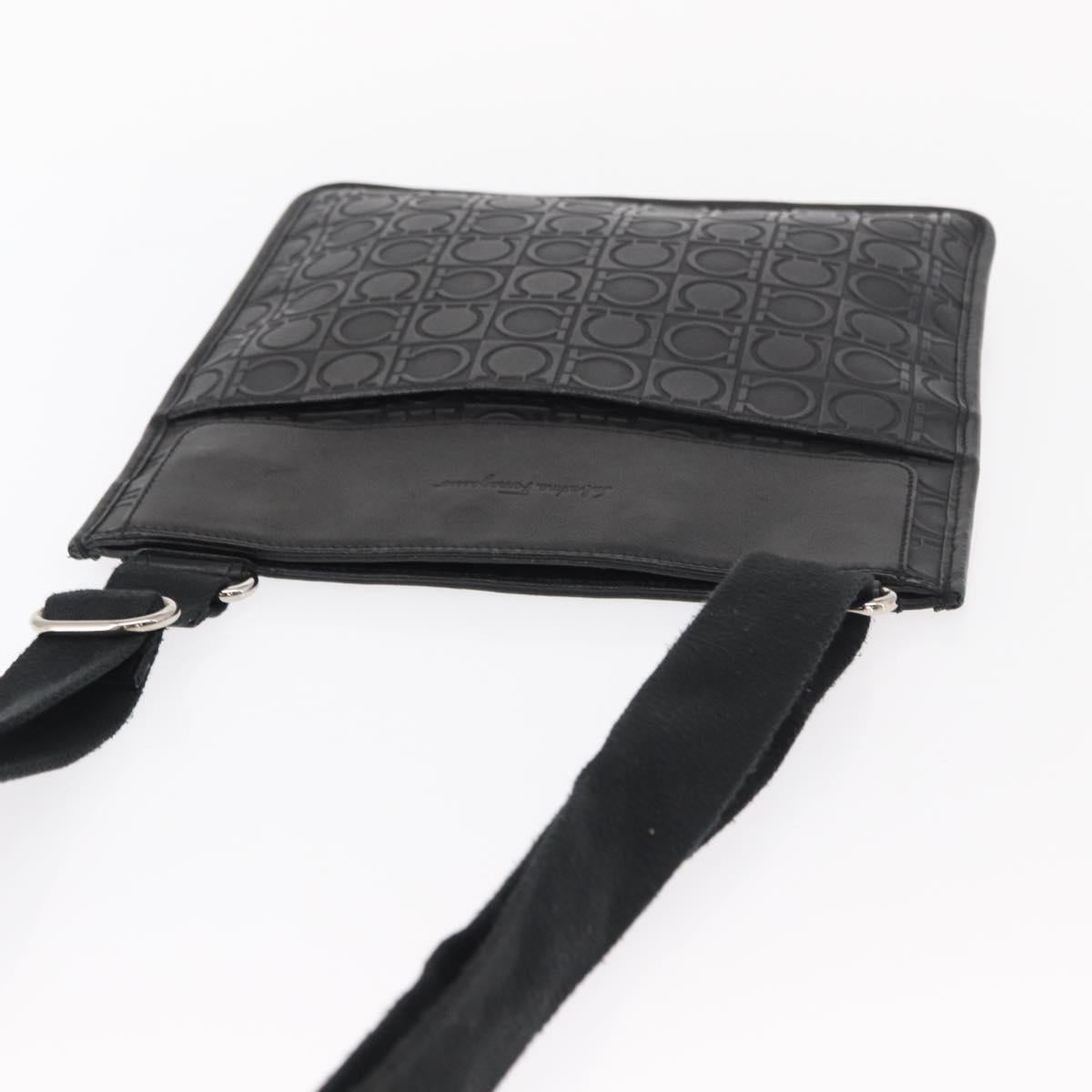 Salvatore Ferragamo Gancini Shoulder Bag Leather Black Silver Auth BA7535