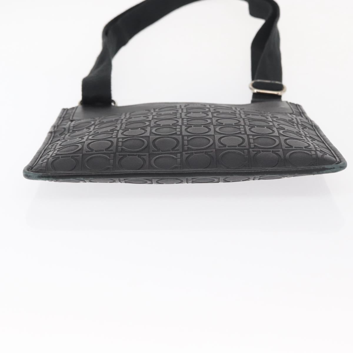 Salvatore Ferragamo Gancini Shoulder Bag Leather Black Silver Auth BA7535