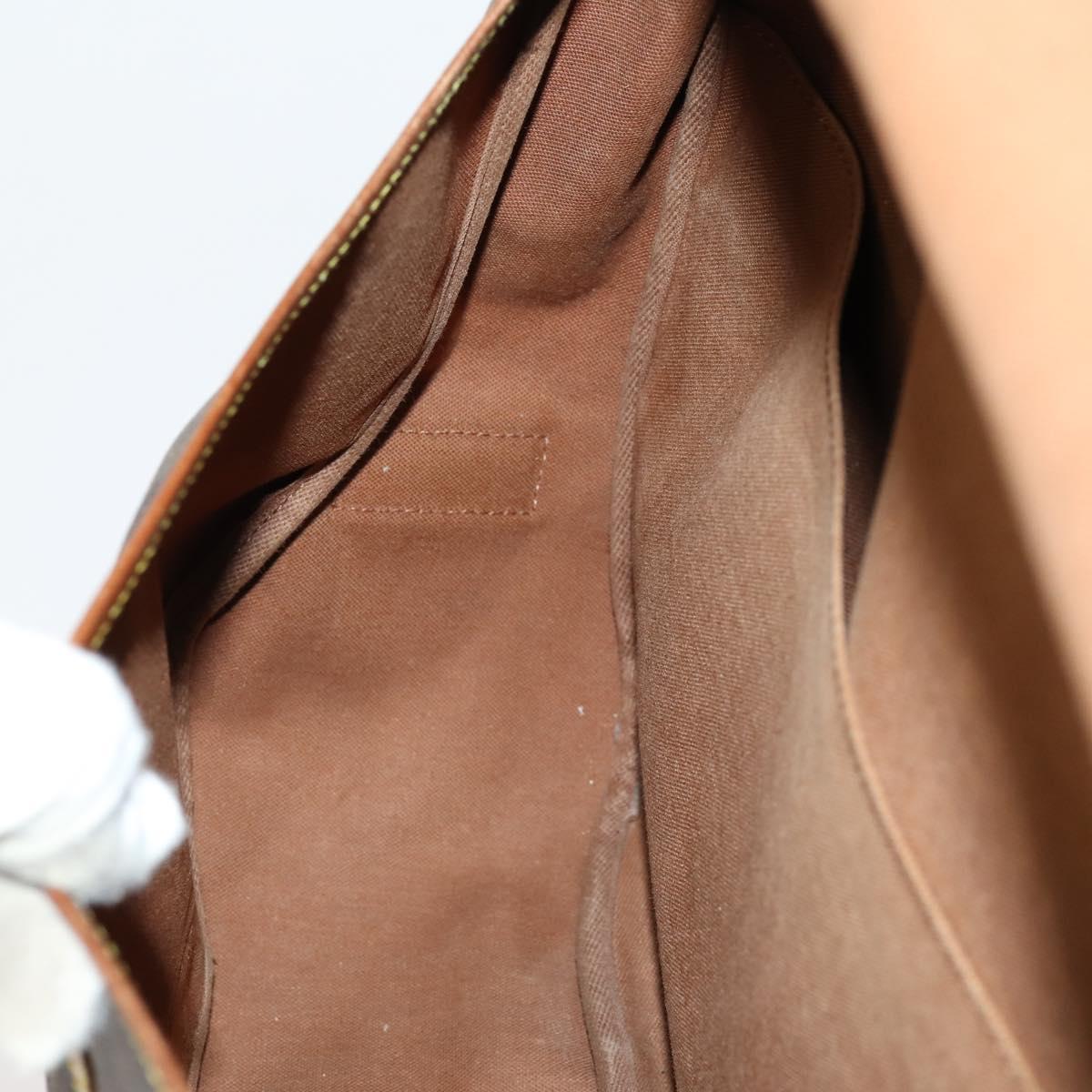 LOUIS VUITTON Monogram Saumur 43 Shoulder Bag M42252 LV Auth BA7621