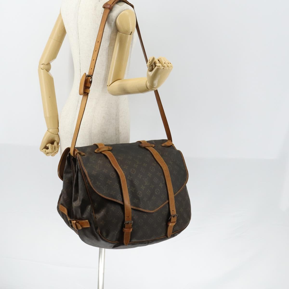 LOUIS VUITTON Monogram Saumur 43 Shoulder Bag M42252 LV Auth BA7621