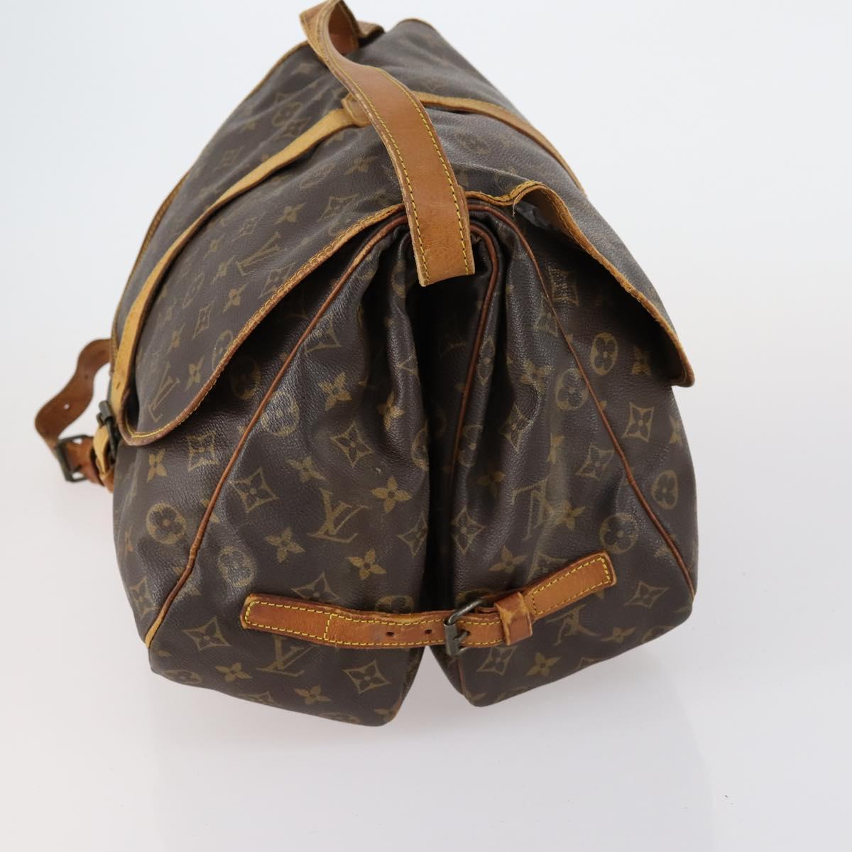 LOUIS VUITTON Monogram Saumur 35 Shoulder Bag M42254 LV Auth BA7622