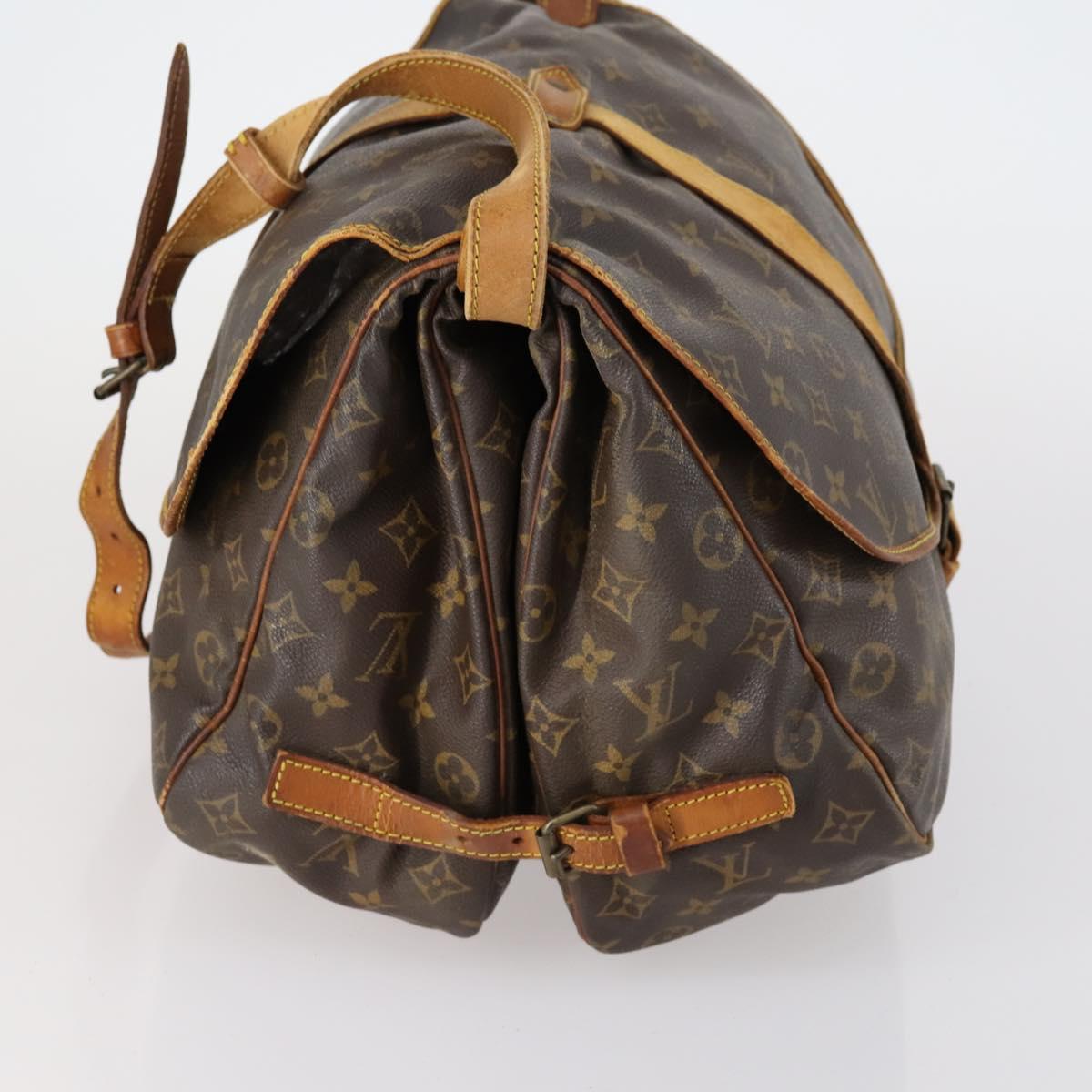 LOUIS VUITTON Monogram Saumur 35 Shoulder Bag M42254 LV Auth BA7622