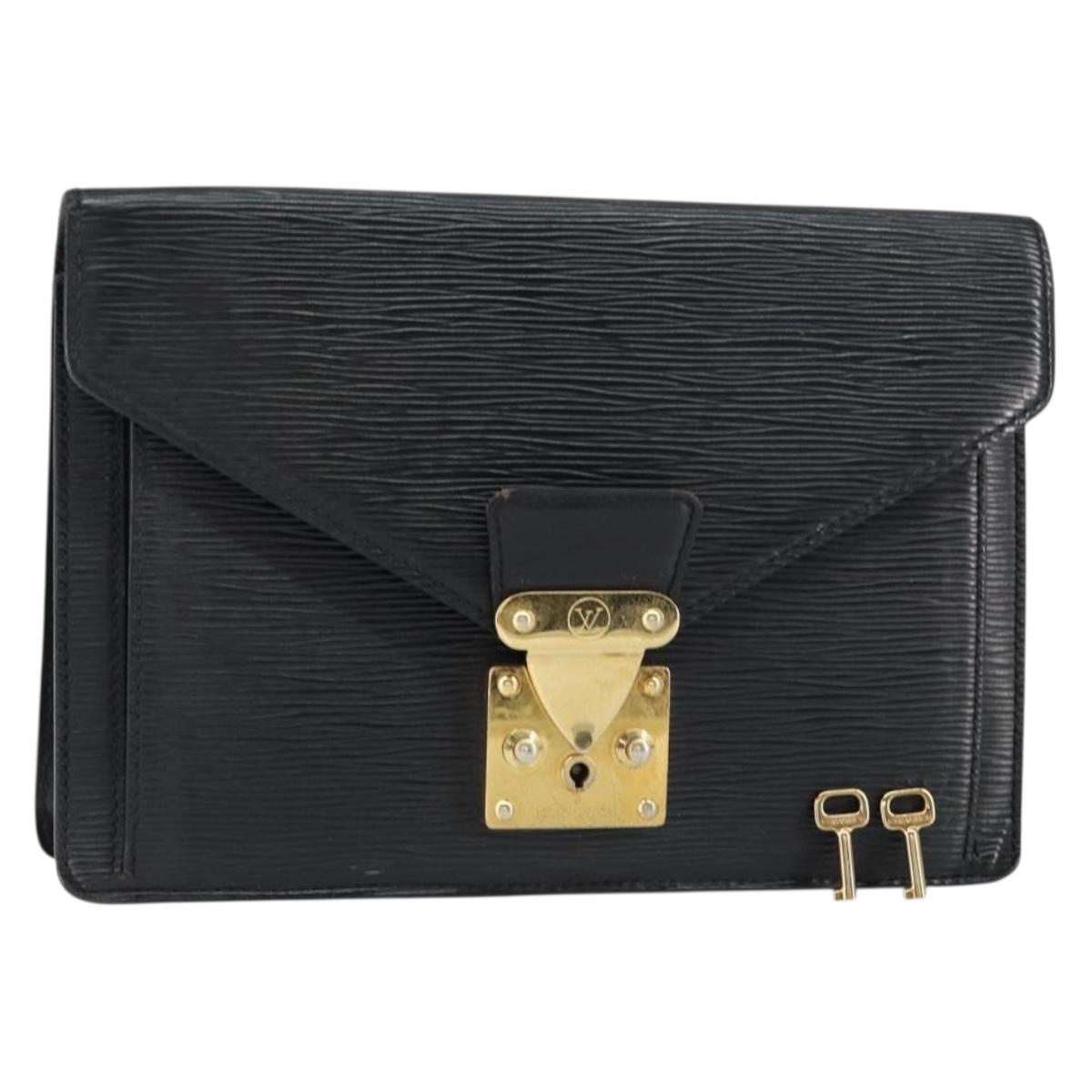 LOUIS VUITTON Epi Serie Dragonne Clutch Bag Black Noir M52612 LV Auth BA7649