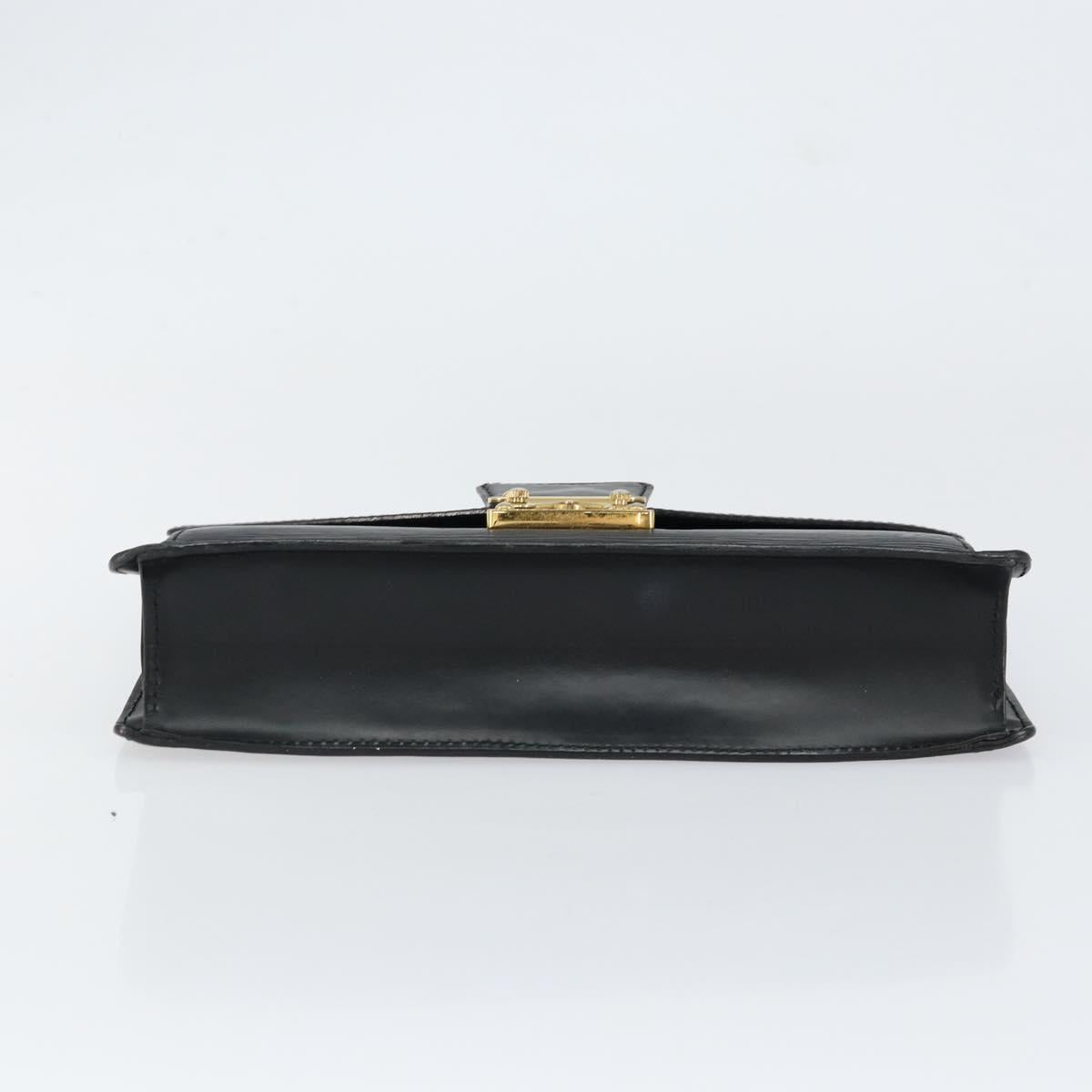 LOUIS VUITTON Epi Serie Dragonne Clutch Bag Black Noir M52612 LV Auth BA7649