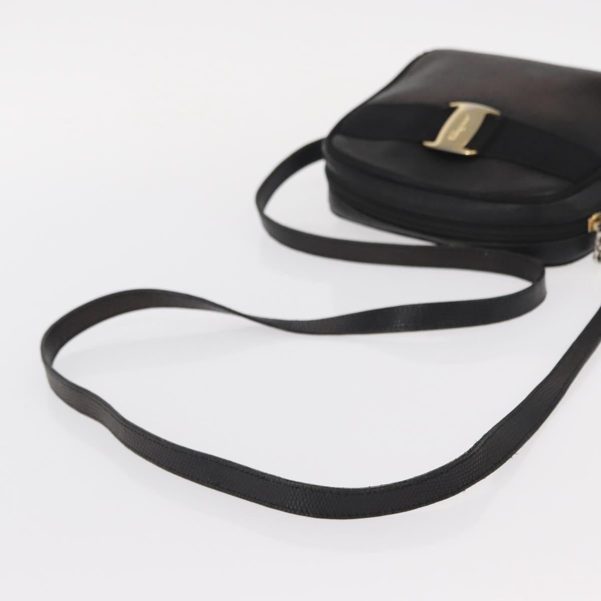 Salvatore Ferragamo Vala Shoulder Bag Leather Black Gold Auth BA7662