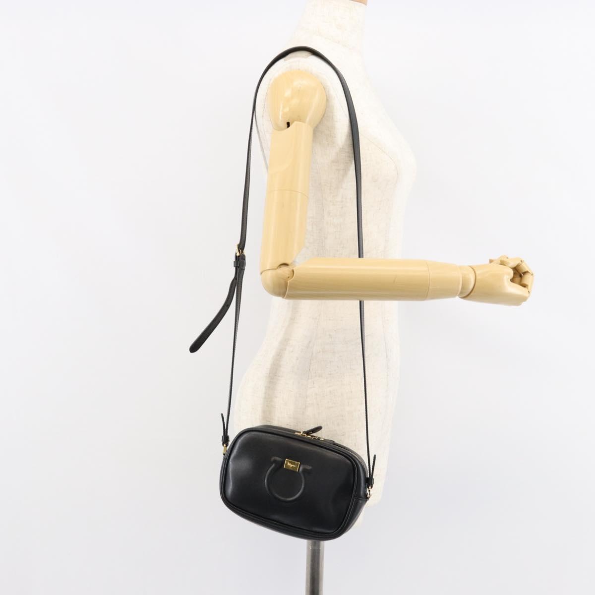 Salvatore Ferragamo Gancini Shoulder Bag Leather Black Gold Auth BA7668