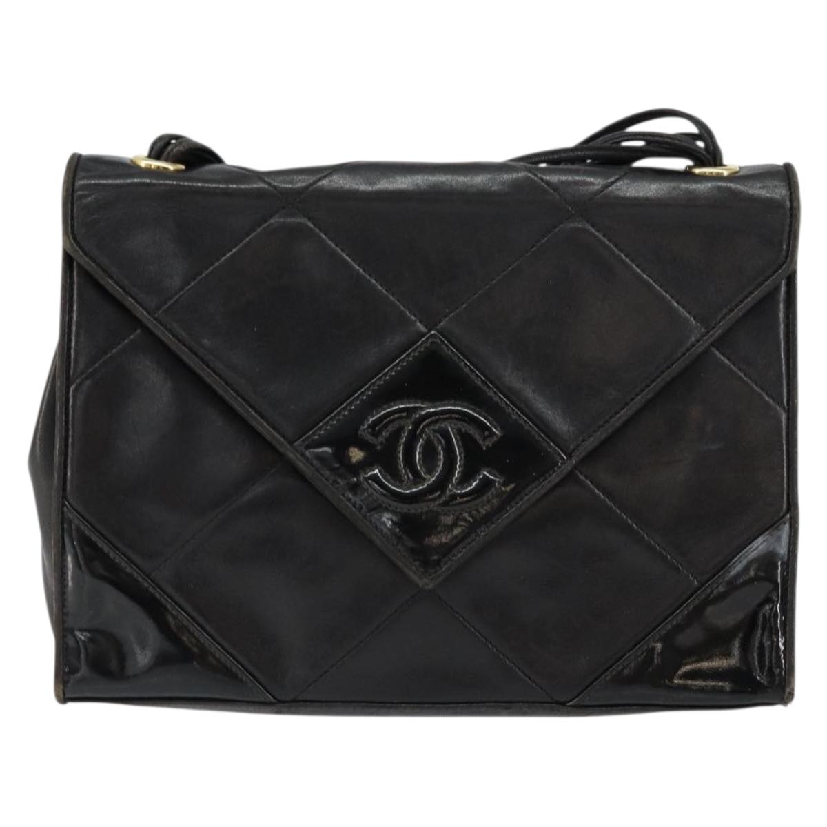 CHANEL Matelasse Shoulder Bag Lamb Skin Black Gold CC Auth BA8034