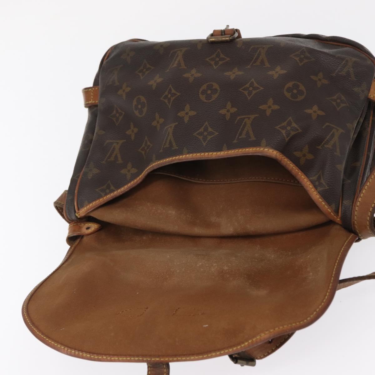 LOUIS VUITTON Monogram Saumur 30 Shoulder Bag M42256 LV Auth BA8124