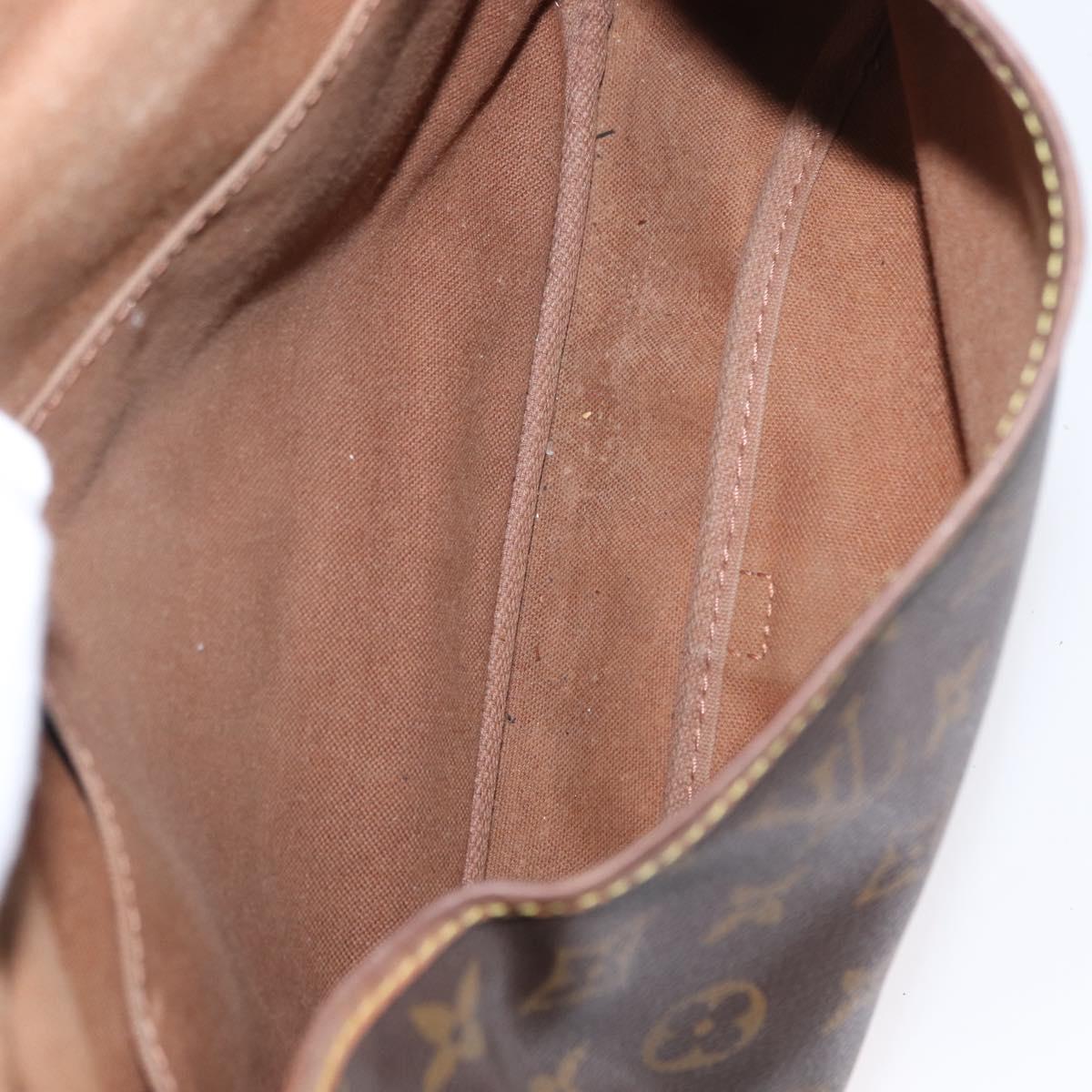 LOUIS VUITTON Monogram Saumur 30 Shoulder Bag M42256 LV Auth BA8124