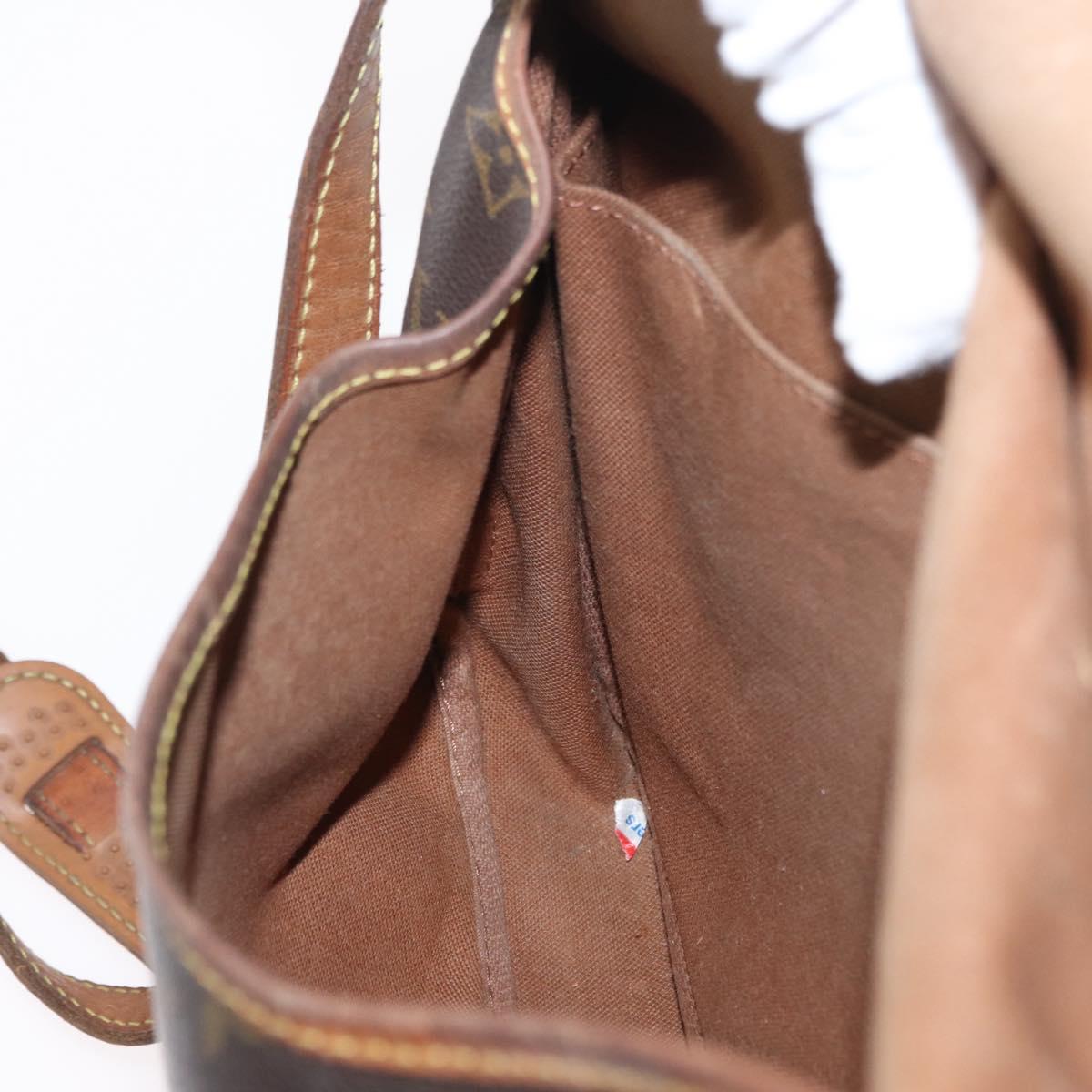 LOUIS VUITTON Monogram Saumur 30 Shoulder Bag M42256 LV Auth BA8124
