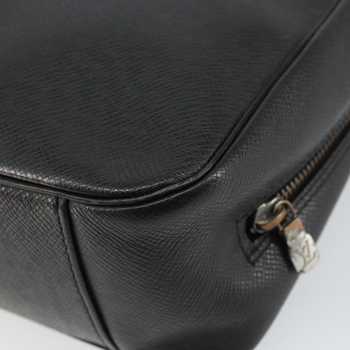 LOUIS VUITTON Taiga Trousse Toilette GM Clutch Bag Ardoise M30212 LV Auth BA8169