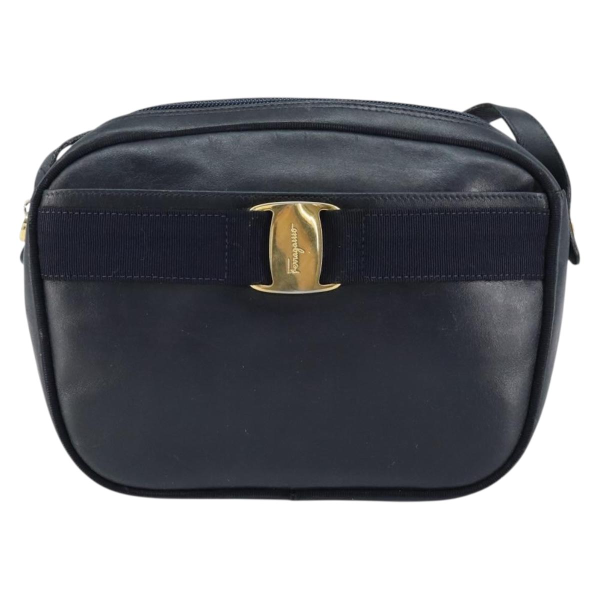 Salvatore Ferragamo Vala Shoulder Bag Leather Navy Gold Auth BA8220