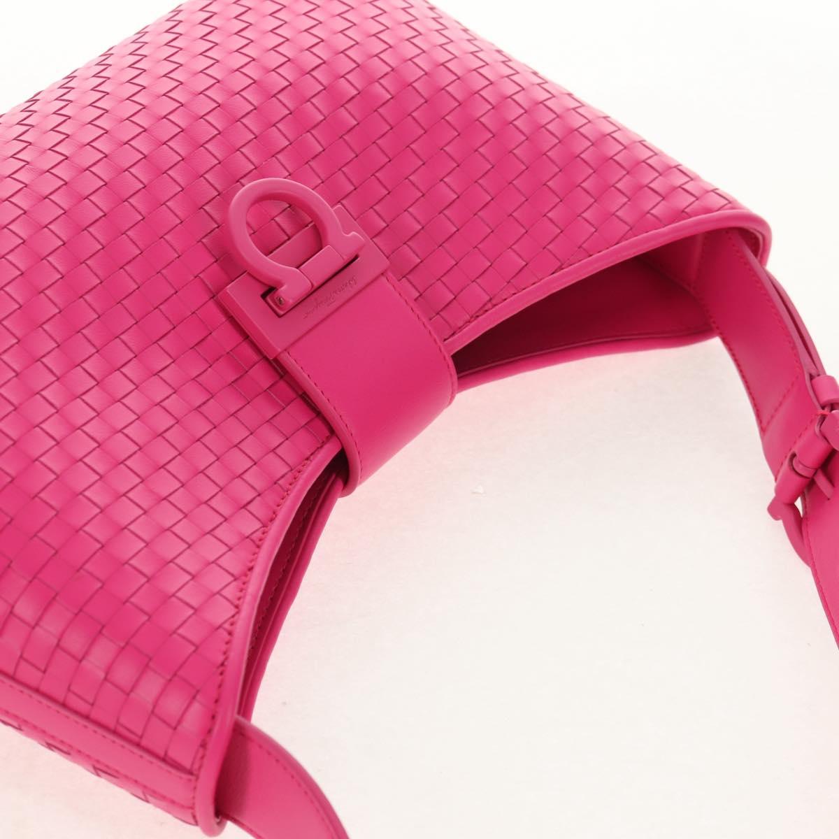 Salvatore Ferragamo Gancini Shoulder Bag Leather Pink Silver Auth BA8419V