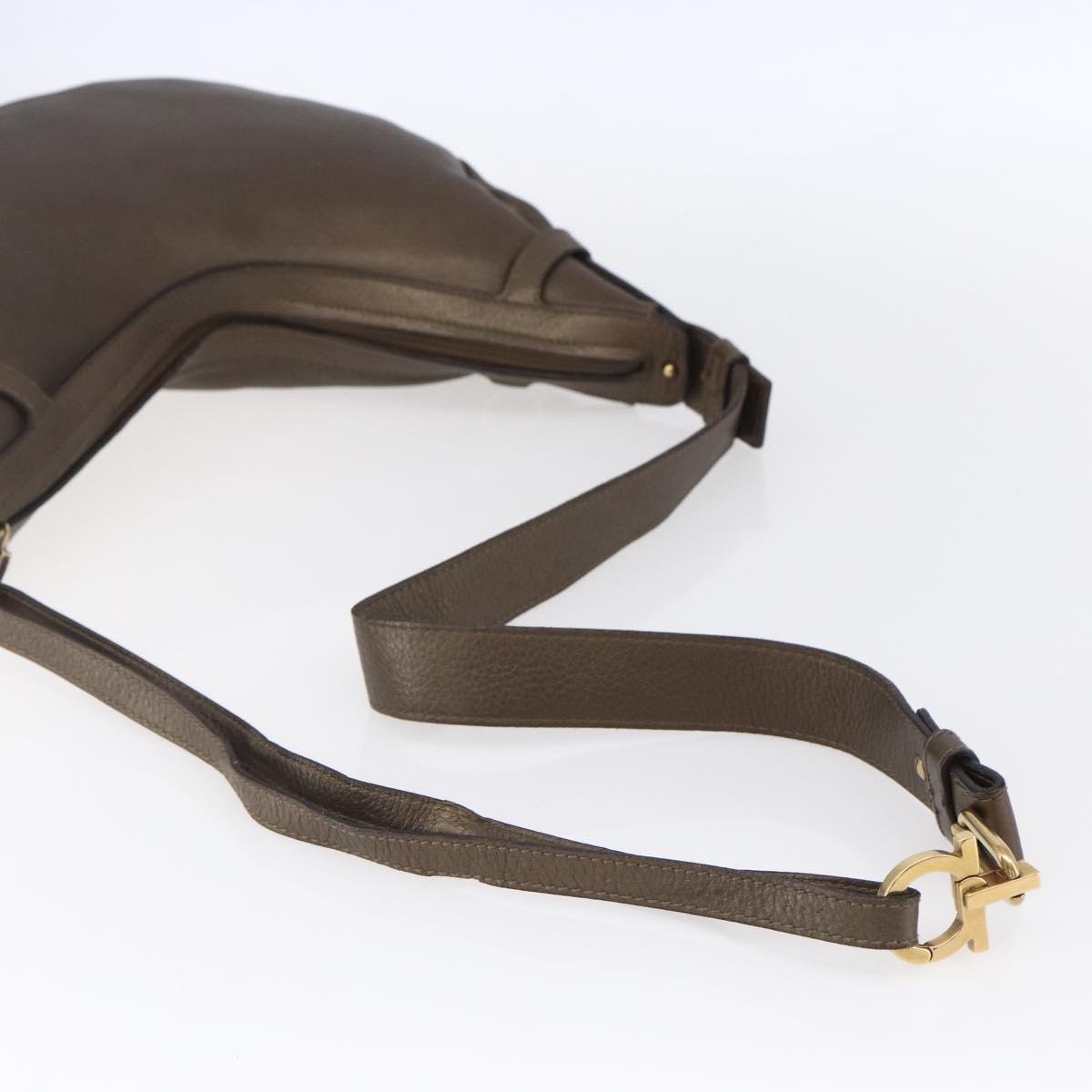 Salvatore Ferragamo Gancini Shoulder Bag Leather Brown Gold Auth BA8420
