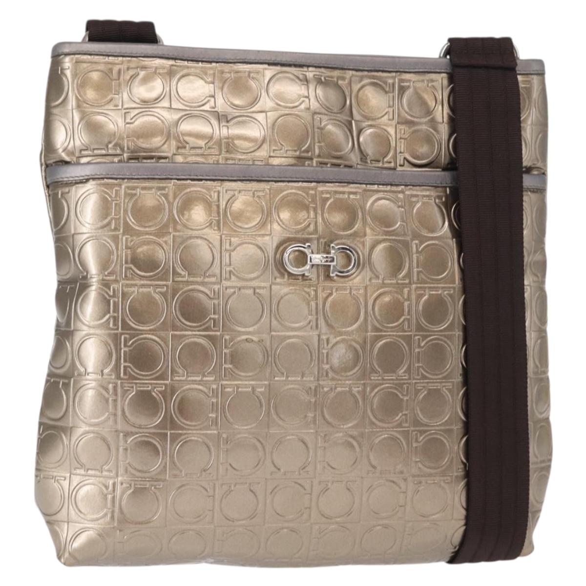 Salvatore Ferragamo Gancini Shoulder Bag Enamel Gold Auth BA8494