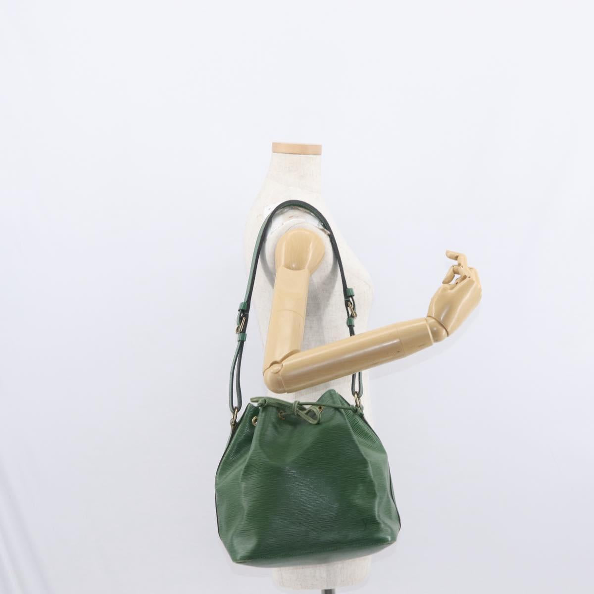 LOUIS VUITTON Epi Petit Noe Shoulder Bag Green M44104 LV Auth BA8589