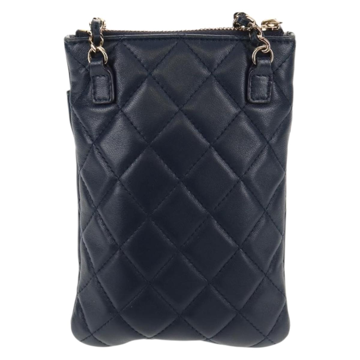 CHANEL Matelasse Chain Phone Case Bag Lamb Skin Navy Gold CC Auth BA8715SAV