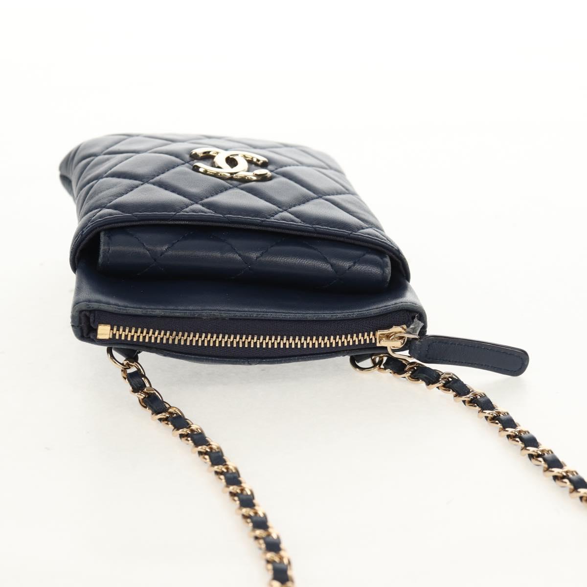 CHANEL Matelasse Chain Phone Case Bag Lamb Skin Navy Gold CC Auth BA8715SAV