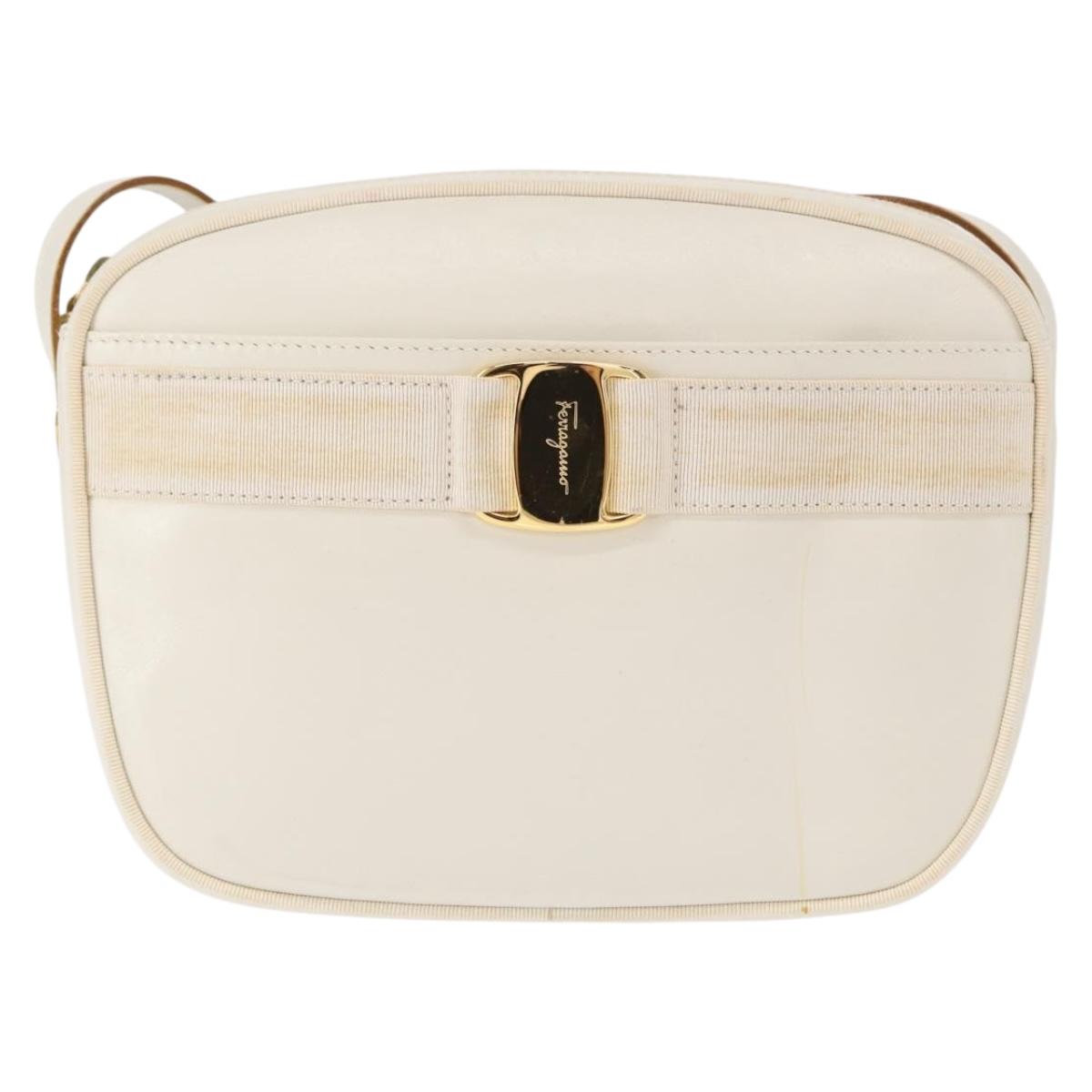 Salvatore Ferragamo Gancini Shoulder Bag Leather White Gold Auth BA8782