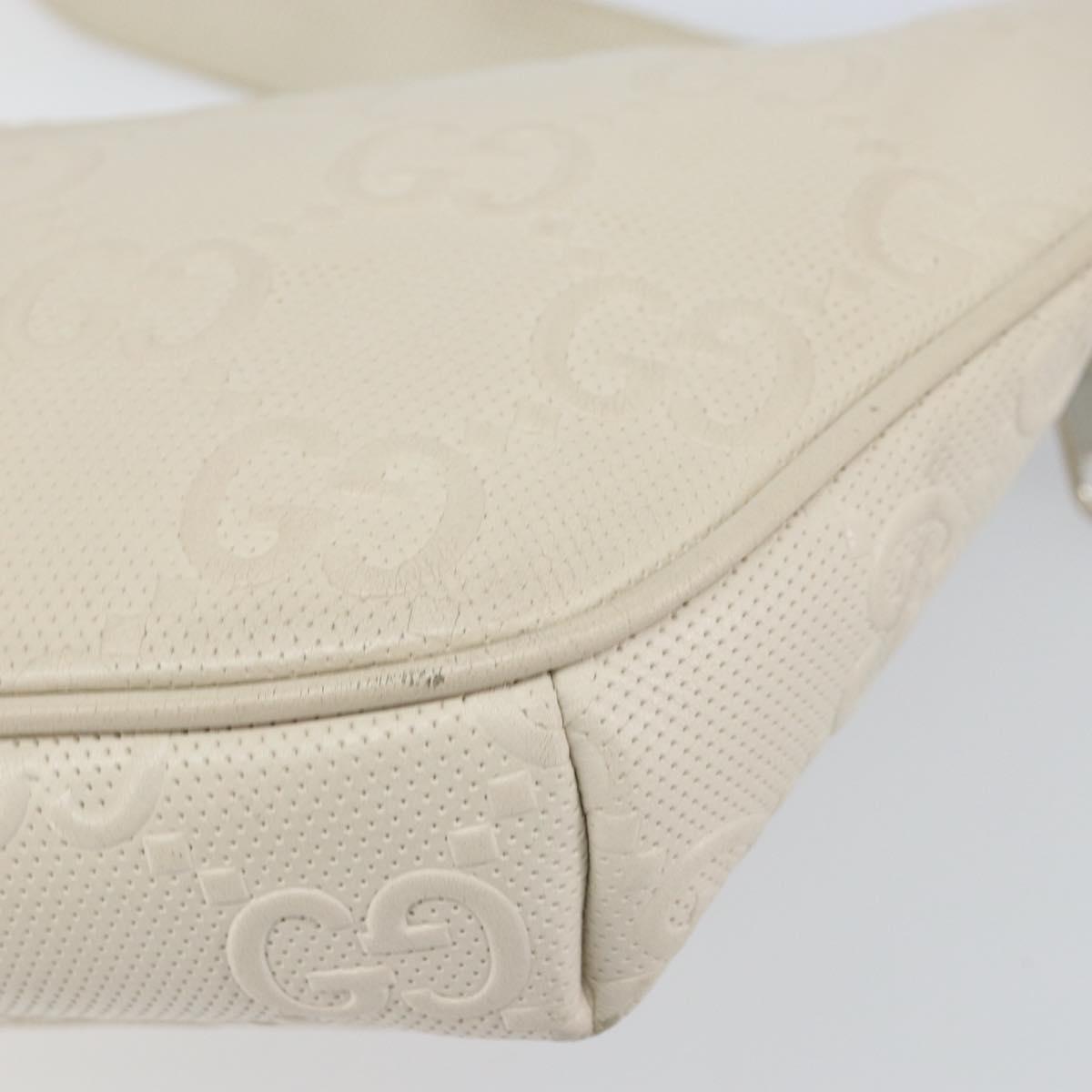 GUCCI GG Supreme Waist bag White Silver 645093 Auth BA8839