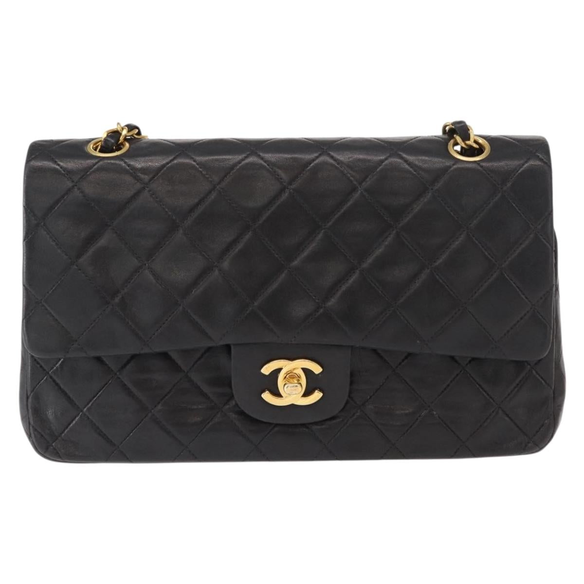 CHANEL Matelasse 25 Double Flap Chain Bag Lamb Skin Black Gold CC Auth BA9003SAV