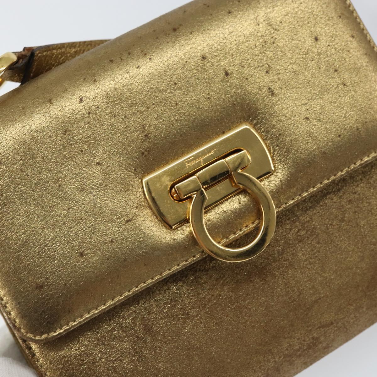 Salvatore Ferragamo Gancini Shoulder Bag Leather Gold Tone Auth BA9316