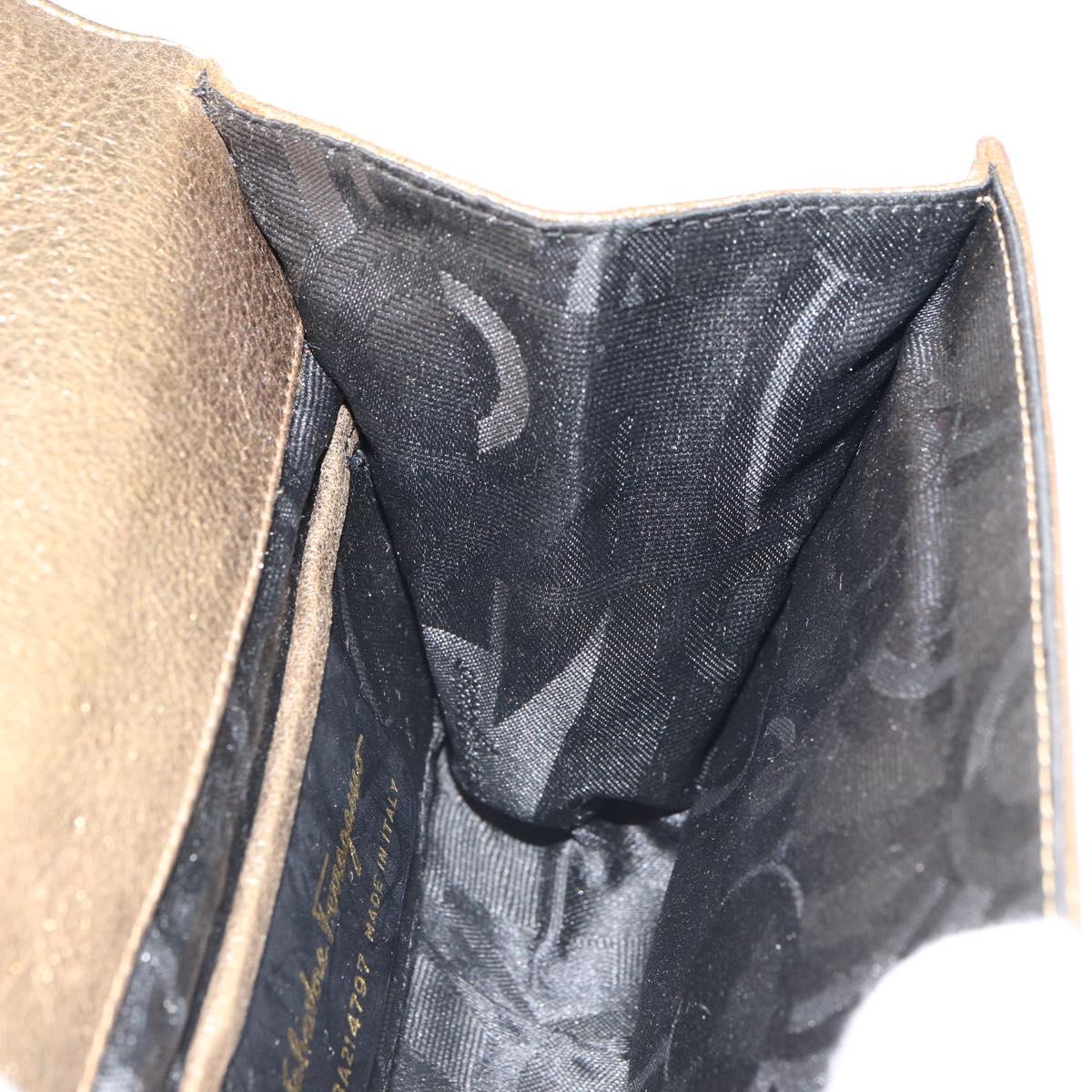 Salvatore Ferragamo Gancini Shoulder Bag Leather Gold Tone Auth BA9316