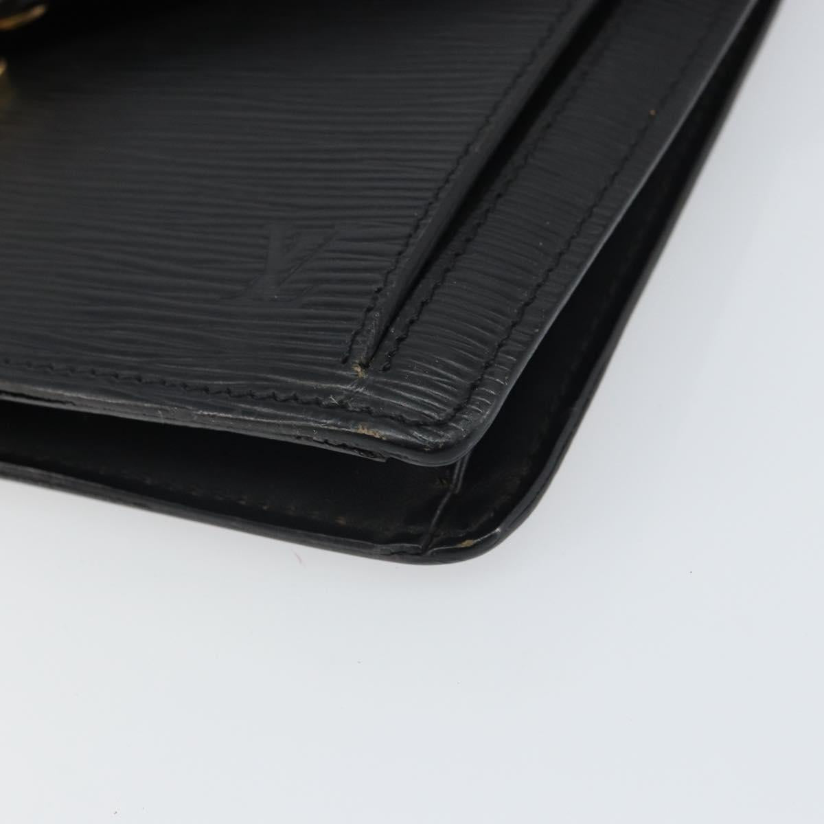 LOUIS VUITTON Epi Serie Dragonne Clutch Bag Black Noir M52612 LV Auth BA9336