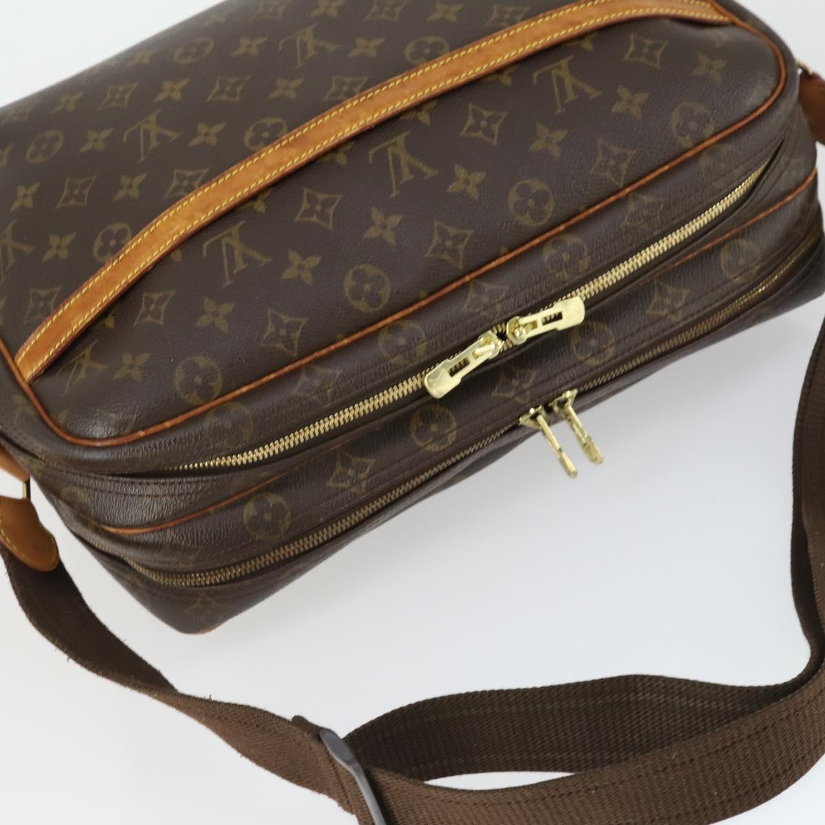LOUIS VUITTON Monogram Reporter GM Shoulder Bag M45252 LV Auth BA9575