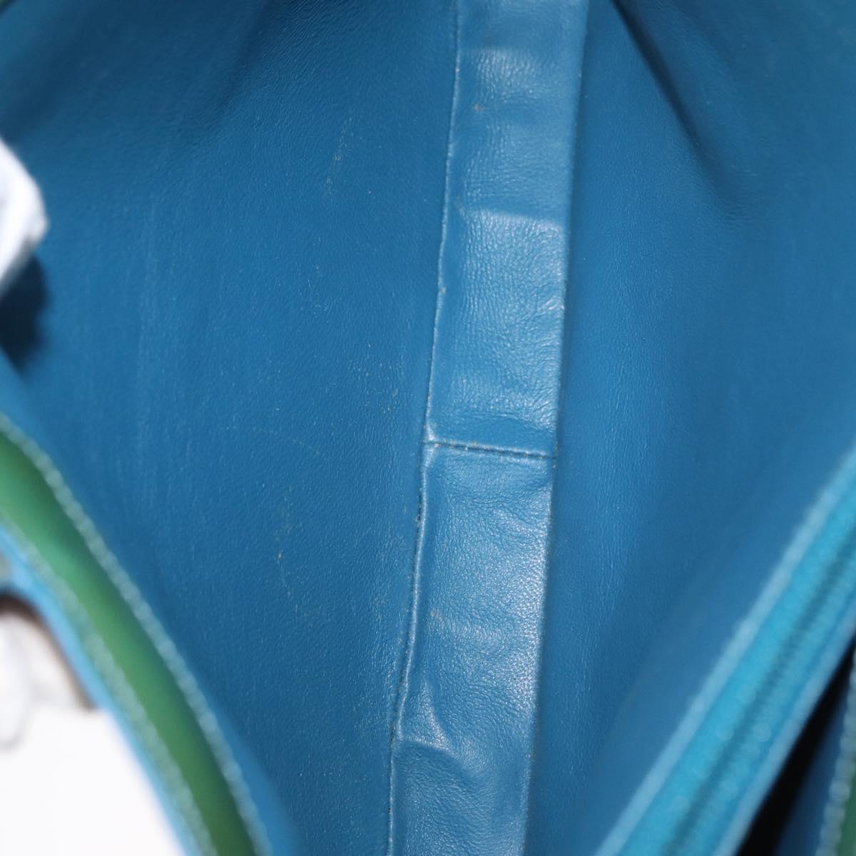 CHANEL Tote Bag Patent leather Green Gold CC Auth BA9690