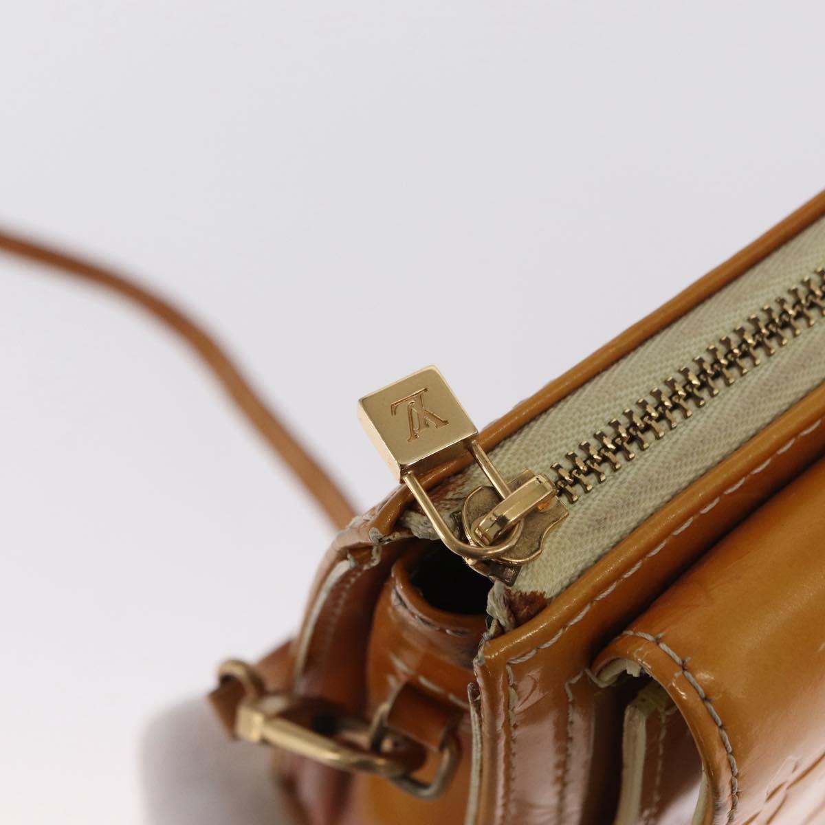 LOUIS VUITTON Monogram Vernis Motto Pouch Lime Yellow M91059 LV Auth BA9707