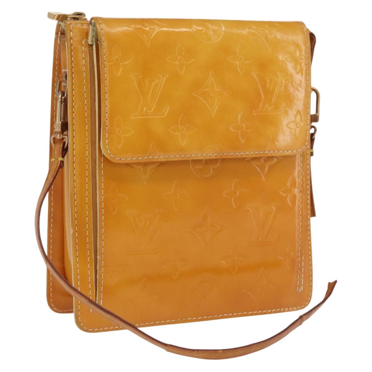 LOUIS VUITTON Monogram Vernis Motto Pouch Lime Yellow M91059 LV Auth BA9707