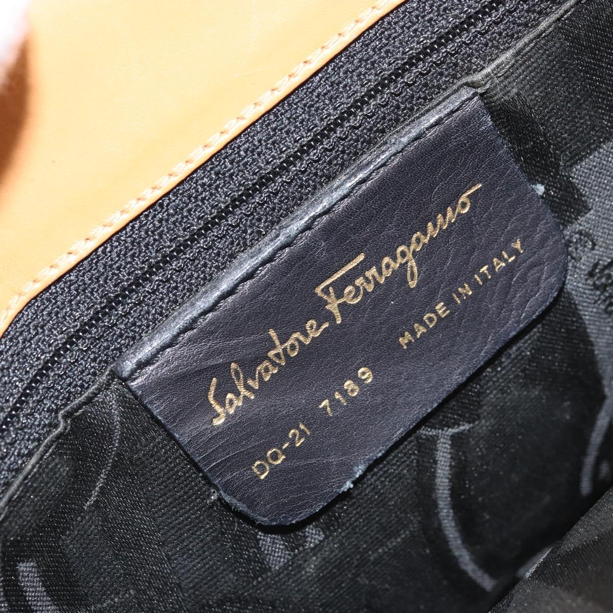 Salvatore Ferragamo Hand Bag Leather Beige Gold Auth BA9917