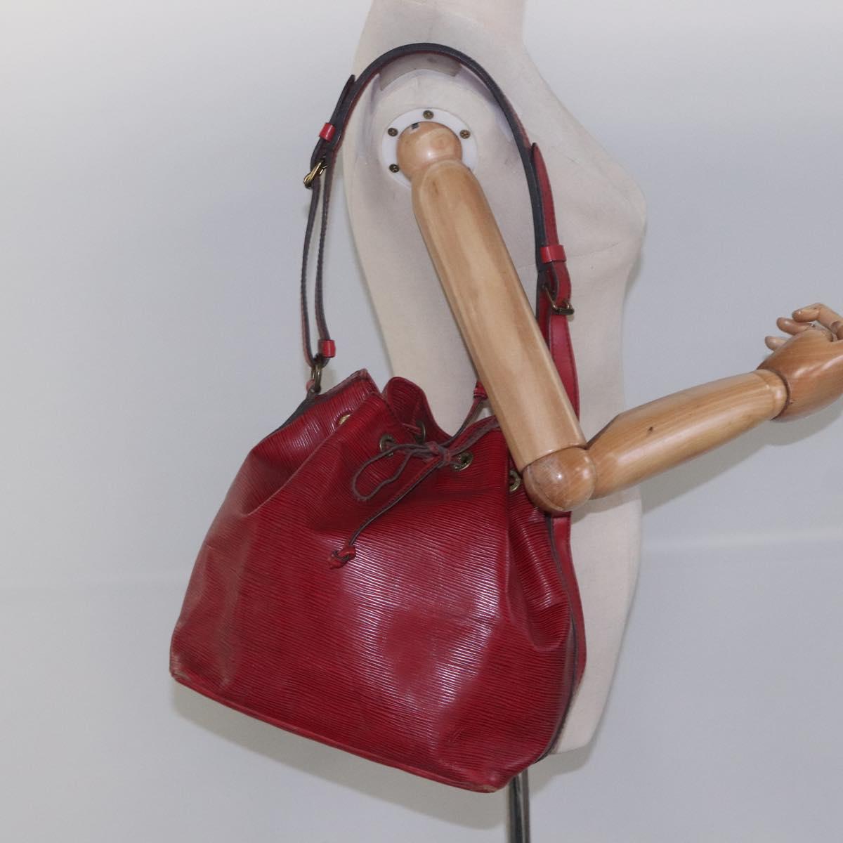 LOUIS VUITTON Epi Petit Noe Shoulder Bag Red M44107 LV Auth BA997