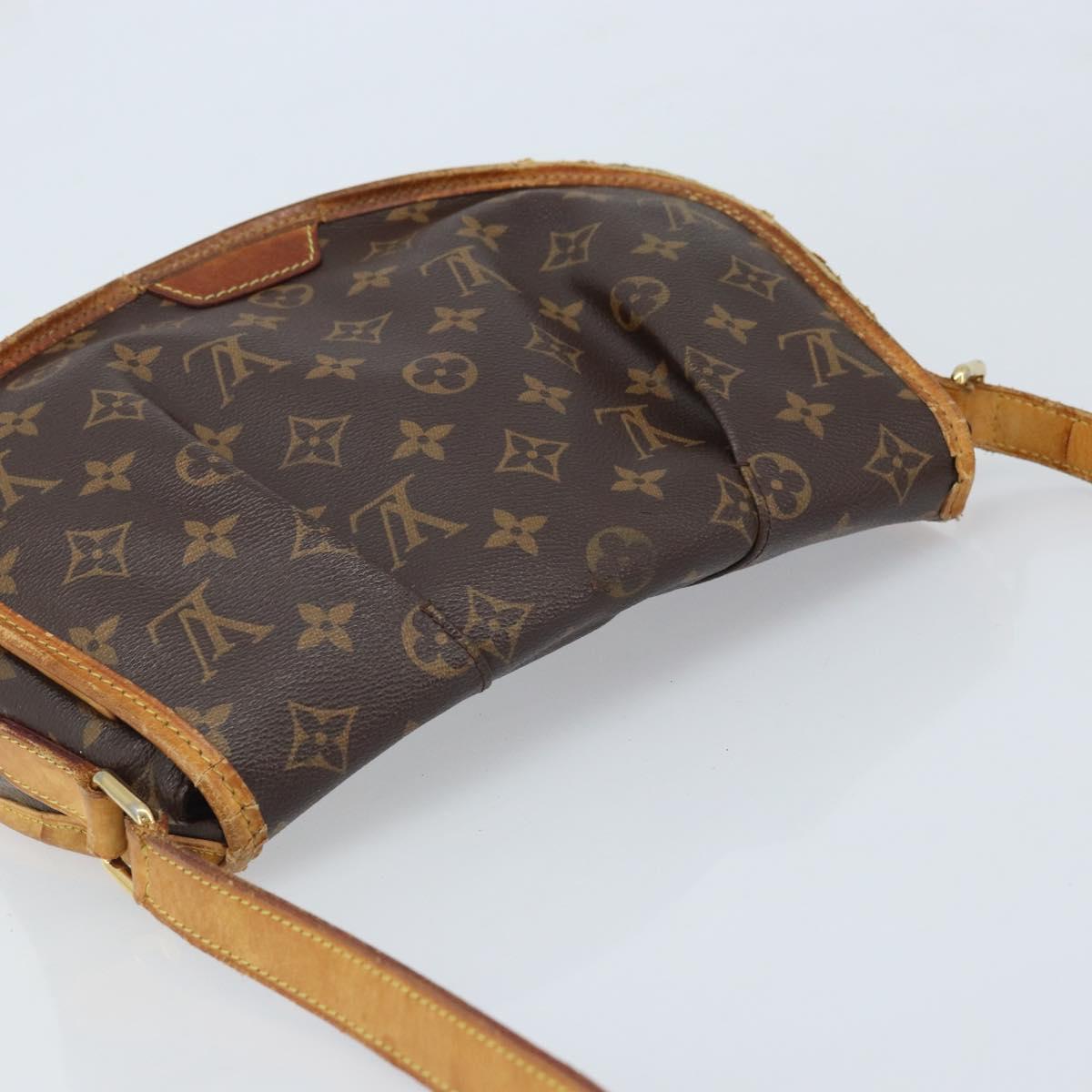 LOUIS VUITTON Monogram Menilmontant PM Shoulder Bag M40474 LV Auth BAZ092