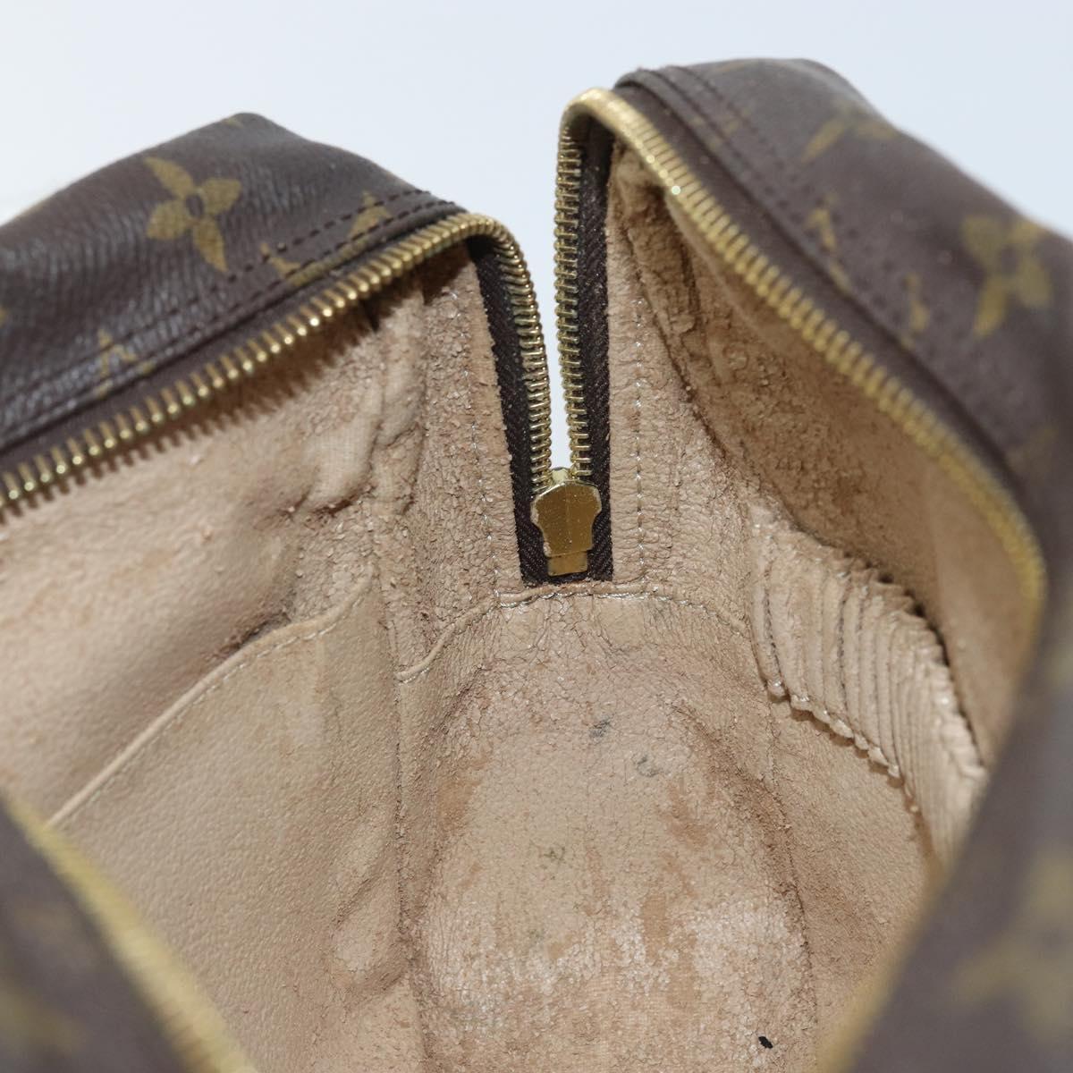 LOUIS VUITTON Monogram Trousse Toilette 28 Clutch Bag M47522 LV Auth BAZ228